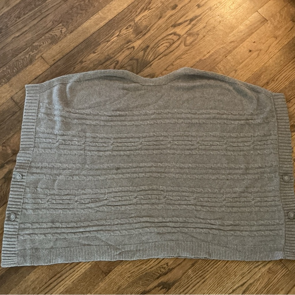 Banana Republic Gray Knit Sweater Wrap